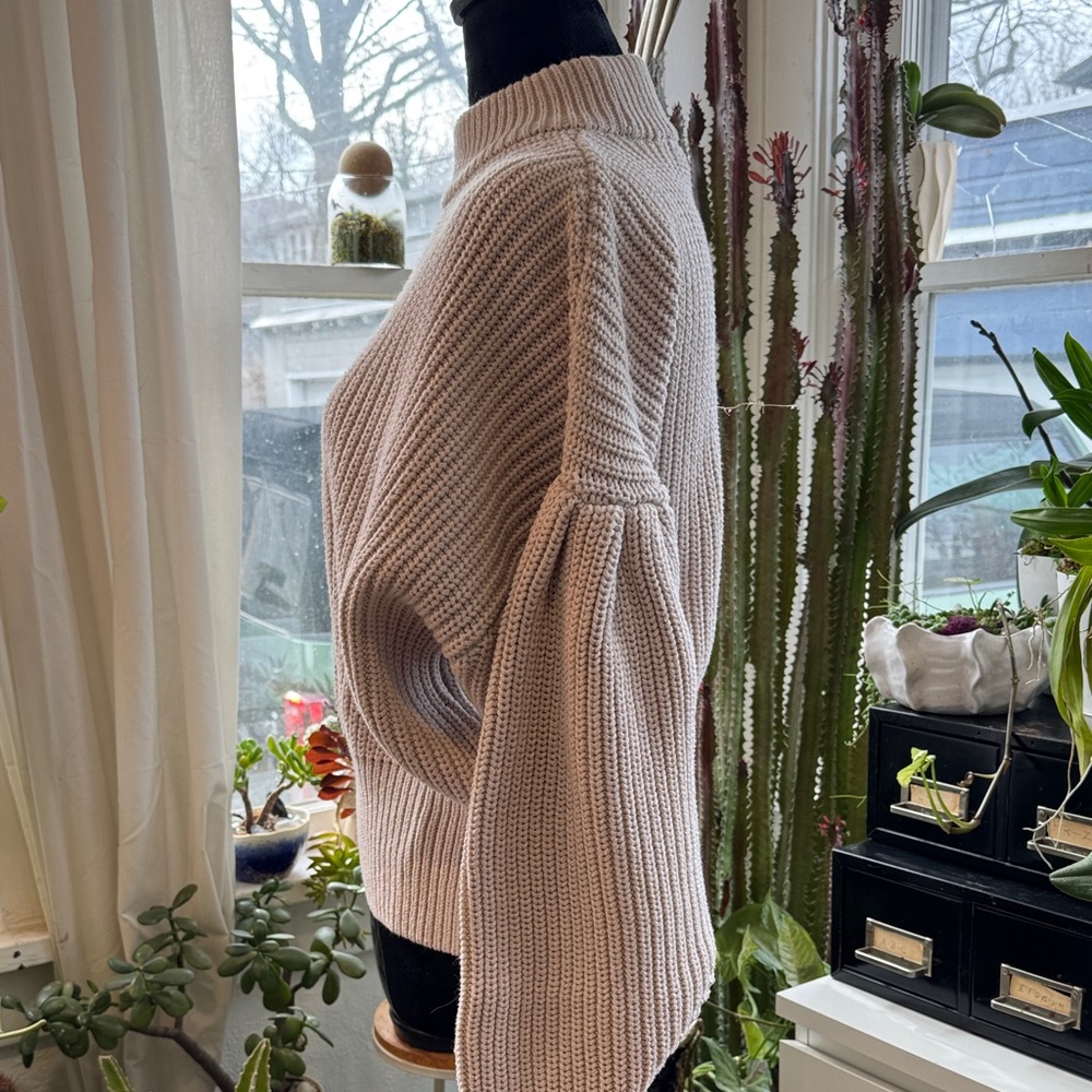H&M Taupe Ribbed Turtleneck Sweater - Picture 6 of 10
